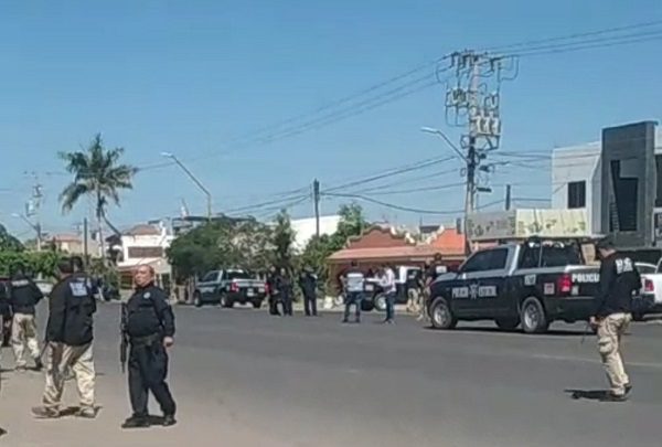 Asesinan a comandante de la Fiscalía de Sonora frente a una escuela
