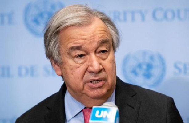 El secretario general de la ONU llega a Moscú para mediar con Putin