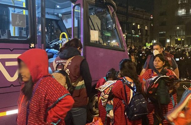 Comunidad Triqui se mantiene en la Casa del Estudiante