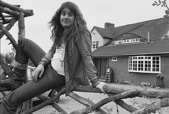 Ozzy Osbourne da positivo a covid-19, informa su esposa Sharon