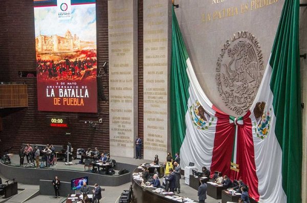 Diputados sacan de discusión sobre horario de verano hasta septiembre