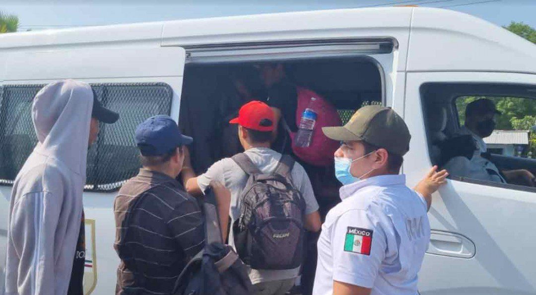 Caravana migrante sale de Tapachula