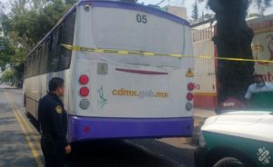 Ciclista muere atropellado por unidad de transporte público de la CDMX