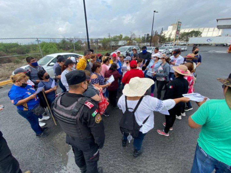 Familia y amigos de Debanhi