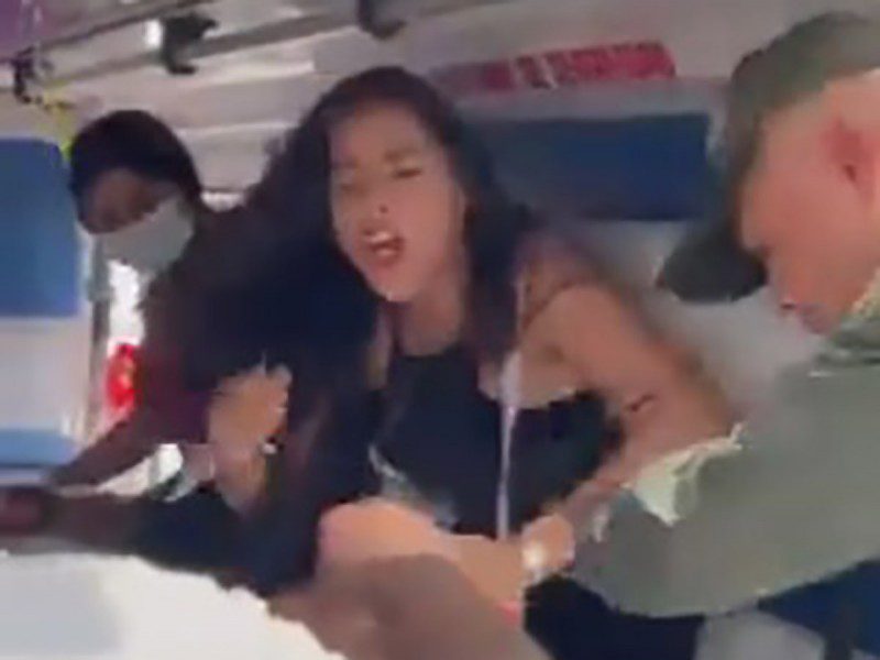 Mujer explota contra su novio