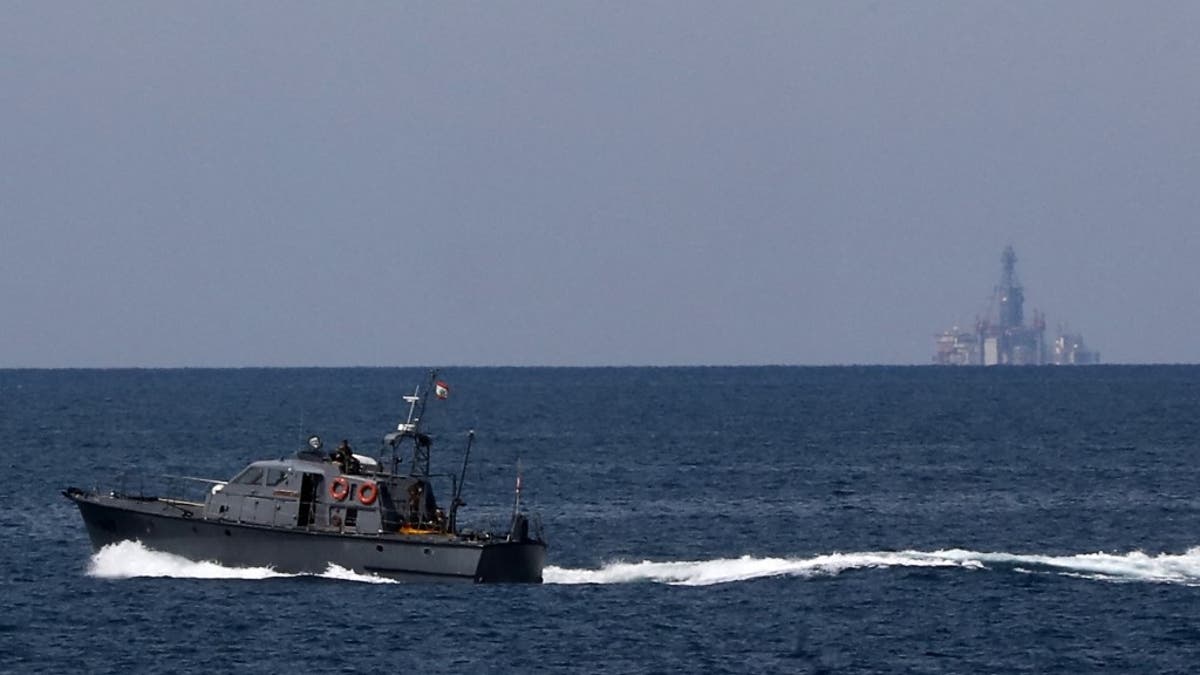 Naufragio de un barco en las costas de Líbano