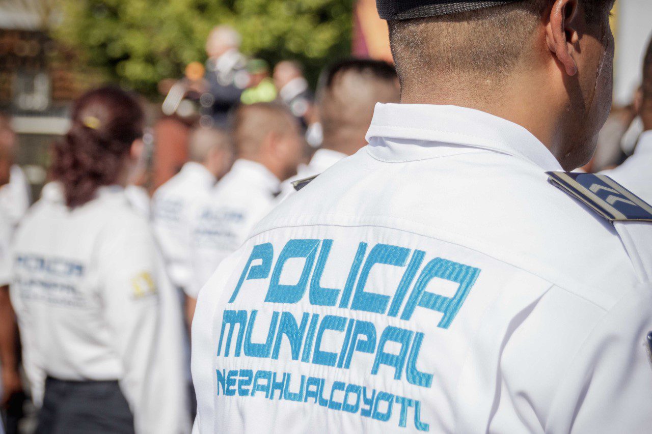 Policía de Neza