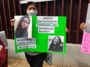Protestan en Cecyt 14 del IPN por la desaparición de alumnas #VIDEO