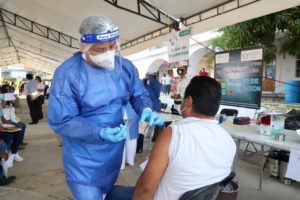 ISSSTE instala 236 puntos de vacunación contra Covid-19 en el país