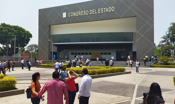 Desalojan el Congreso de Morelos por amenaza de bomba #VIDEOS