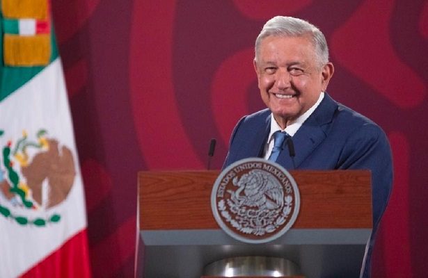 AMLO asegura que su Reforma electoral no busca desparece al INE