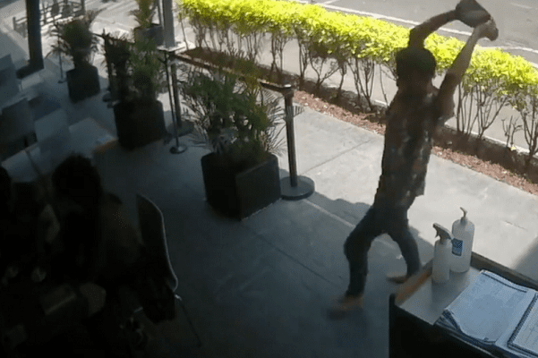 Fiscalía CDMX investiga por lesiones dolosas la agresión contra joven en taquería