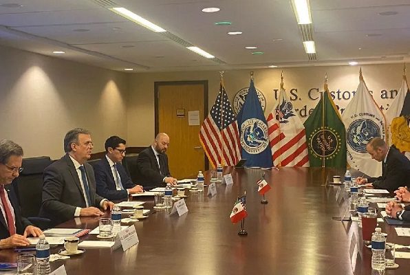 México analiza cambiar cruce de tren a Nuevo México para no pisar suelo texano