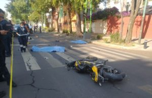 Mueren dos motociclistas en accidente en la alcaldía Benito Juárez