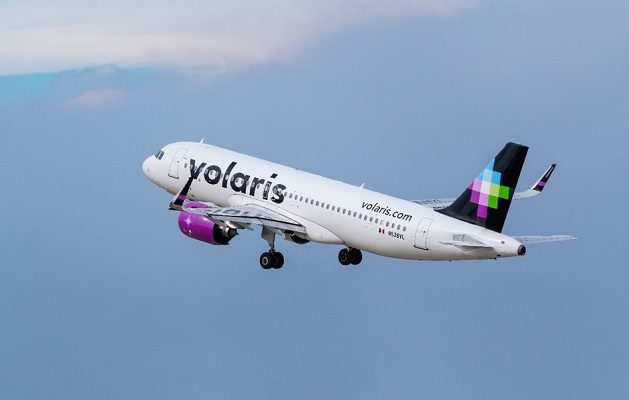 Volaris investigará el incidente entre dos de sus aviones en el AICM