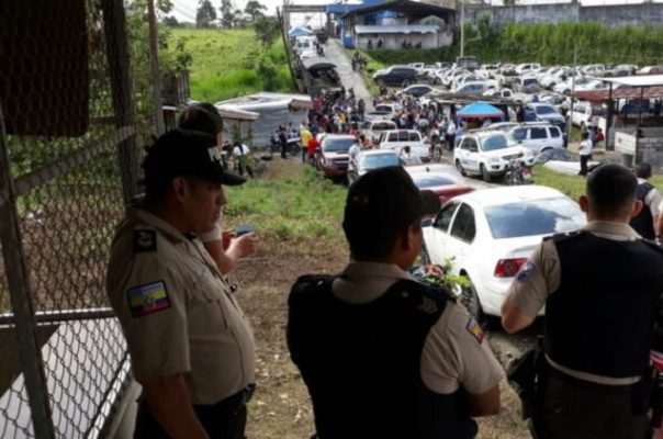 Al menos 43 muertos tras motín en cárcel de Ecuador #VIDEOS