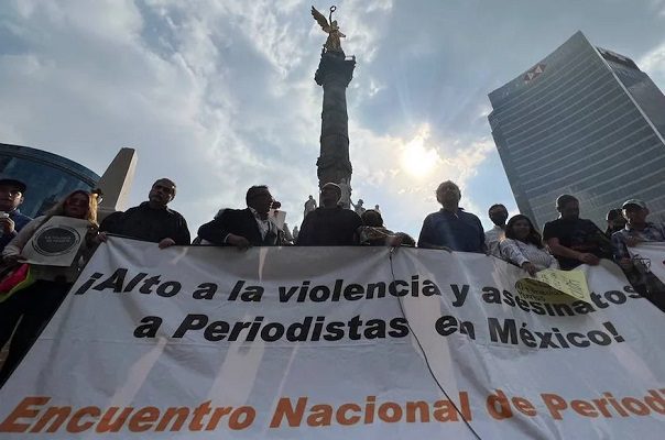 AMLO lamenta asesinato de las periodistas Yessenia Mollinedo y Sheila García