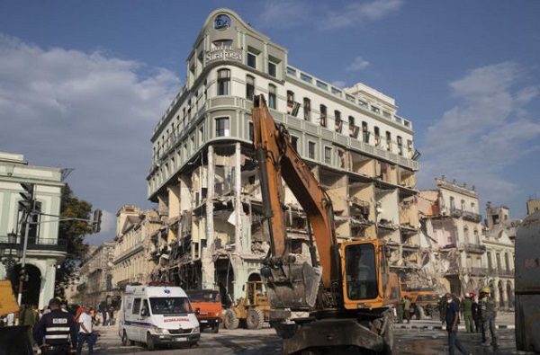 Asciende a 42 el número de muertos por explosión del hotel Saratoga