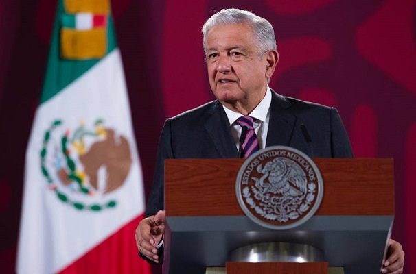 Presidente de BlackRock aseguró a AMLO condiciones para invertir en México