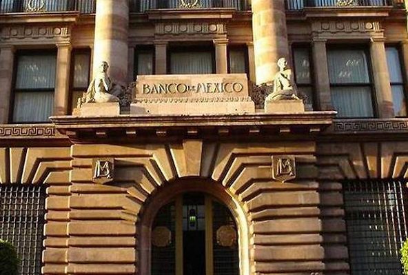 Banxico eleva 50 puntos la Tasa de Interés Interbancaria