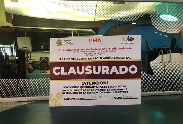 Clausuran de Acuario de Veracruz por fiesta realizada en una pecera