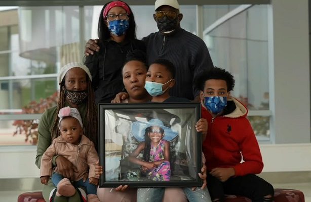 Familia demanda a TikTok tras la muerte de niña de 10 años por un reto viral