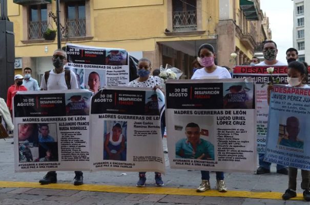 Localizan 18 cuerpos en fosas clandestinas en Guanajuato