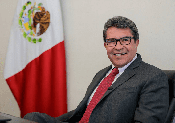 “Me pongo del lado de la UNAM”, asegura Monreal tras críticas de AMLO