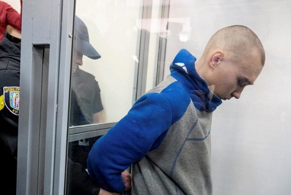Soldado ruso se declara culpable en primer juicio por crímenes de guerra en Ucrania