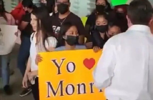Aun con rechazo de AMLO, reciben a Monreal en Oaxaca con gritos de “presidente, presidente”