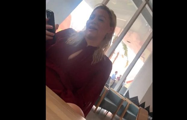 Empleada de Totalplay acusa malos tratos de su jefa y Salinas Pliego responde