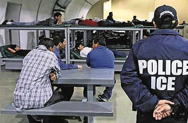 Migrantes se declaran en huelga de hambre en centro de detención en Washington