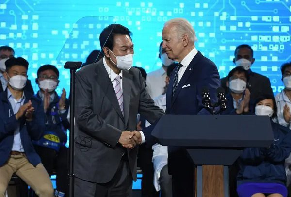 Biden llega a Corea del Sur, durante posible prueba nuclear del vecino del norte