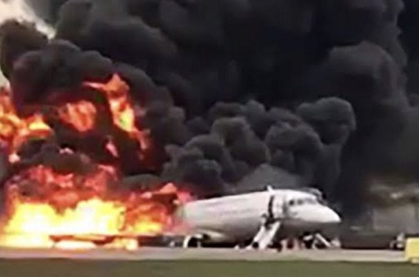 Reportan explosiones en las inmediaciones del aeropuerto de Ginebra, Suiza #VIDEOS