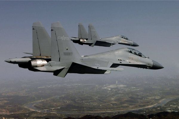 Japón reporta presencia de aviones militares rusos y chinos en sus mares