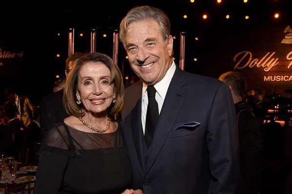 Arrestan al esposo de Nancy Pelosi por conducir bajo influencia de alcohol