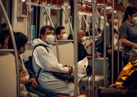 Ponen en cuarentena a 5 mil personas en Pekín por hombre que incumplió aislamiento