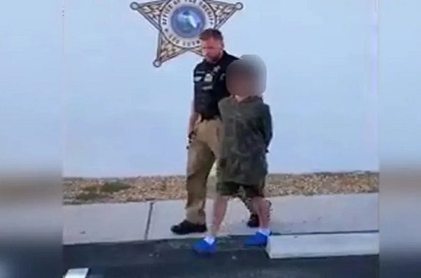 Detienen a un niño de 10 años por amenazar con realizar un tiroteo masivo en Florida