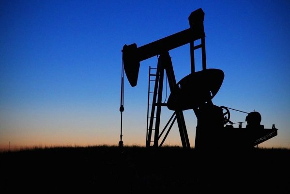 La Unión Europea acuerda un embargo parcial al petróleo ruso