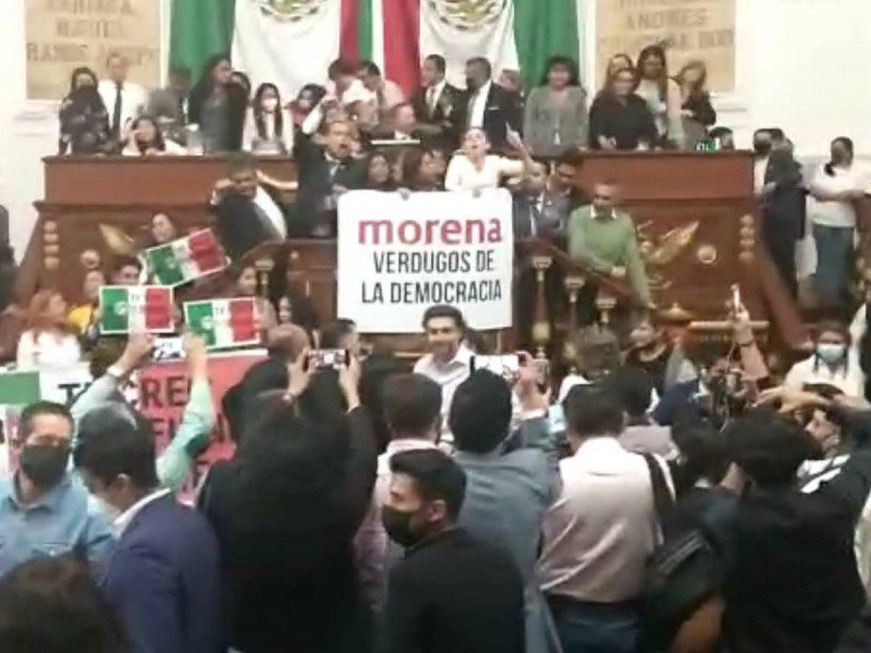 Diputados se enfrentan por dictamen que reforma IECM