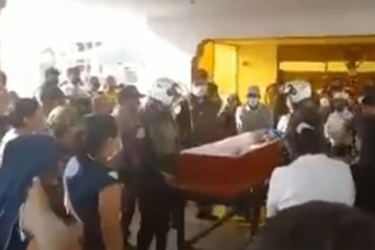 Mujer revive justo antes de ser enterrada