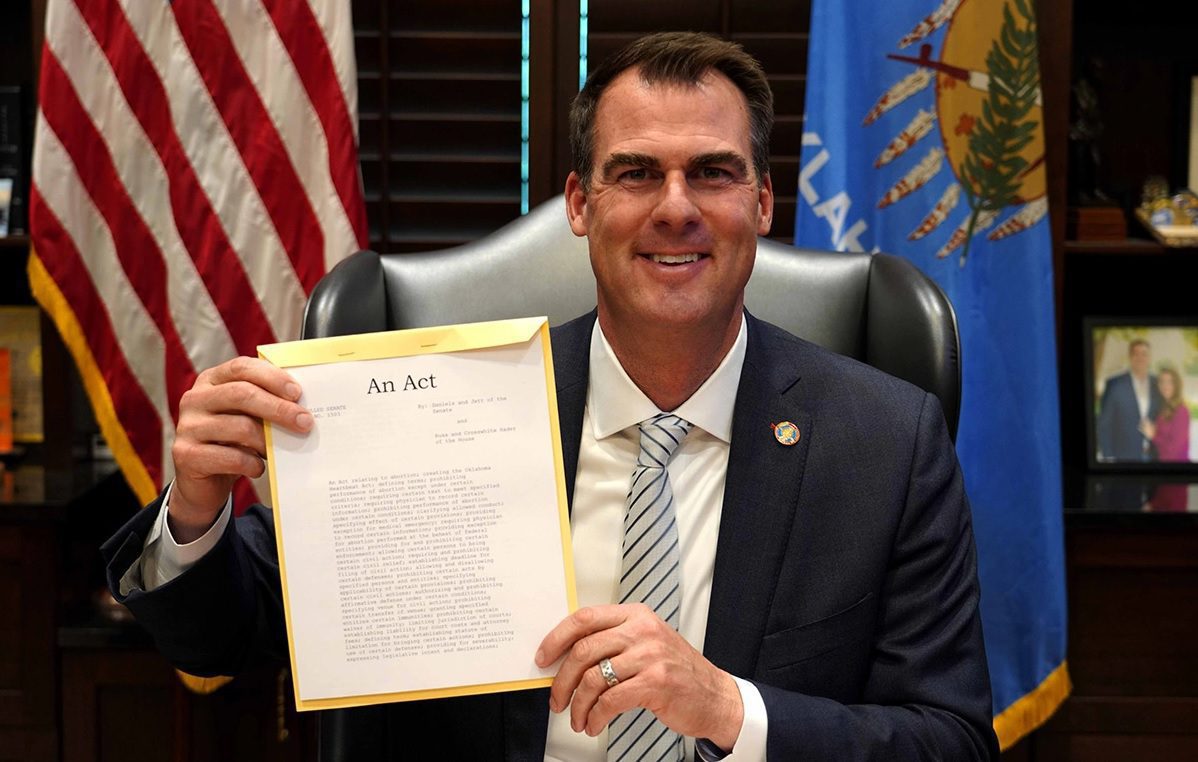 Oklahoma firma ley sobre el aborto