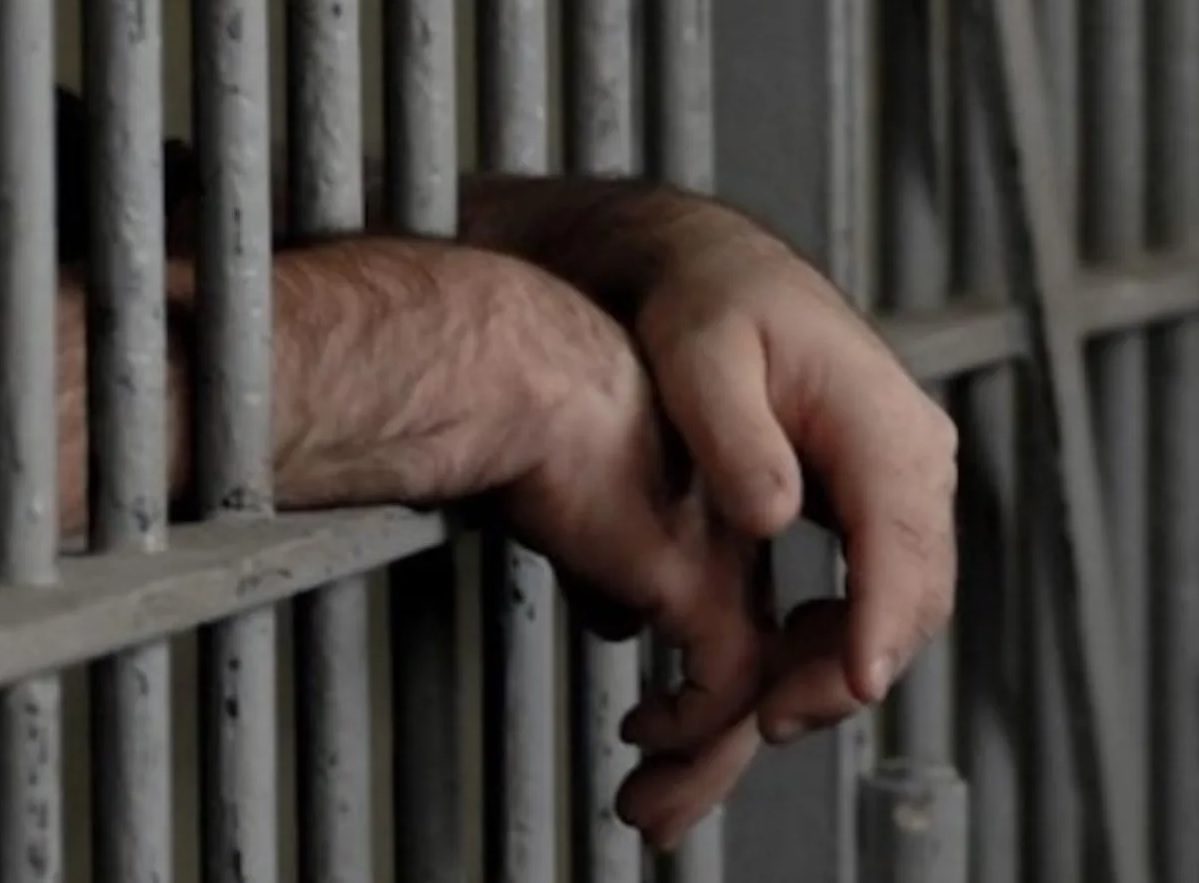 Prisión a feminicida