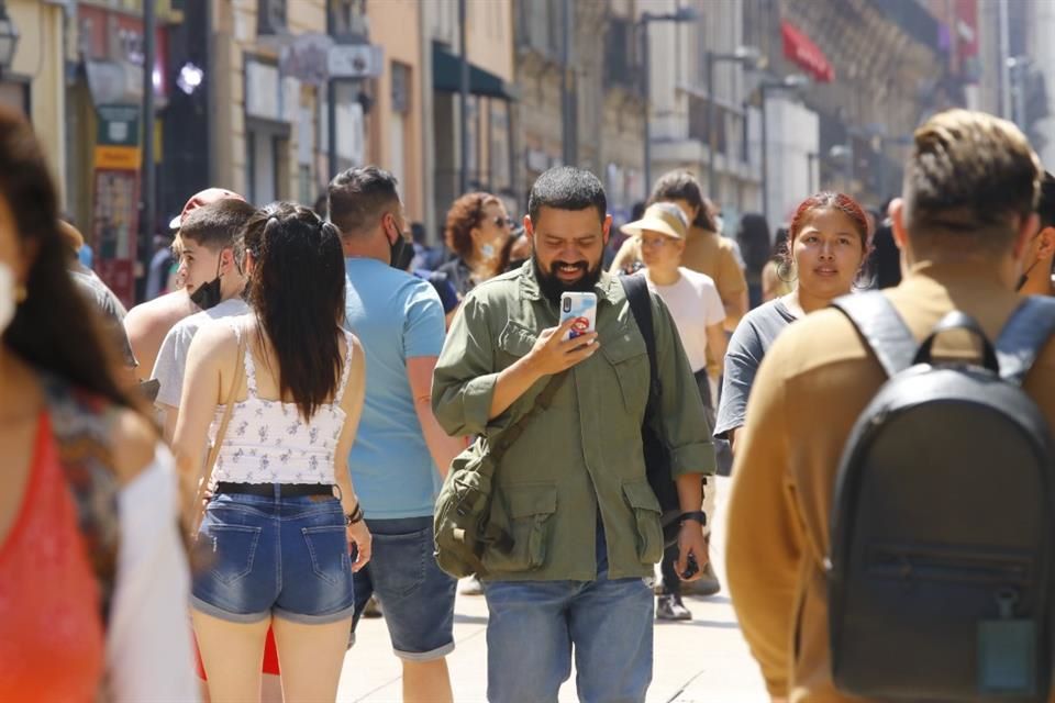 Uso del cubrebocas en exteriores