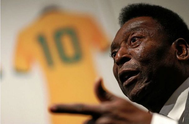 Pelé le pide a Putin que detenga la guerra en Ucrania