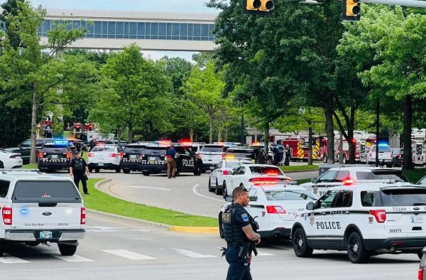 Suman cinco muertos en Tulsa, Oklahoma, tras tiroteo en hospital