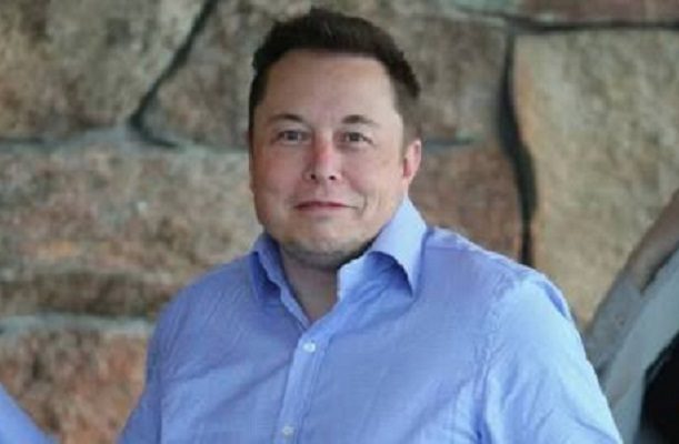 Elon Musk despedirá a 10 mil empleados de Tesla por un “presentimiento supermalo”