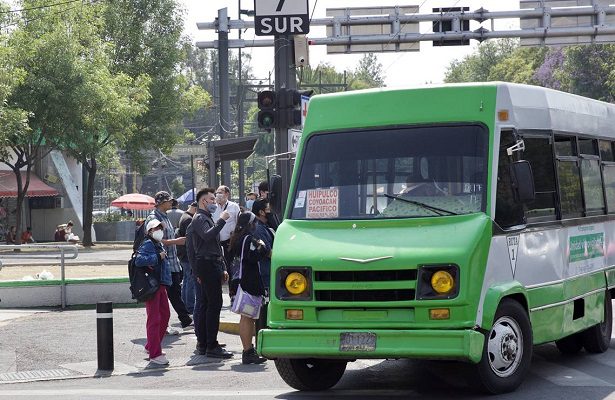 Transportistas amagan con más bloqueos; Gobierno CDMX anuncia diálogo