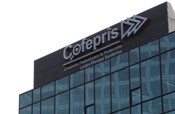 Remueven de sus cargos a 32 funcionarios de la Cofepris por corrupción
