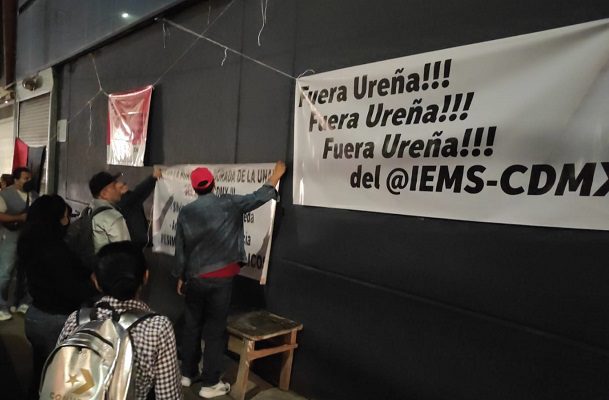 Estalla huelga en 26 preparatorias del IEMS en la CDMX; planteles se quedan sin clases